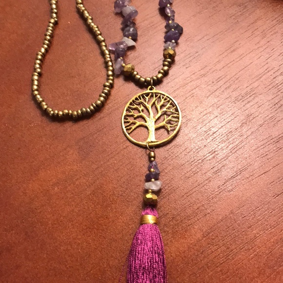 Beautiful Handmade Balinese Necklace - Picture 2 of 4